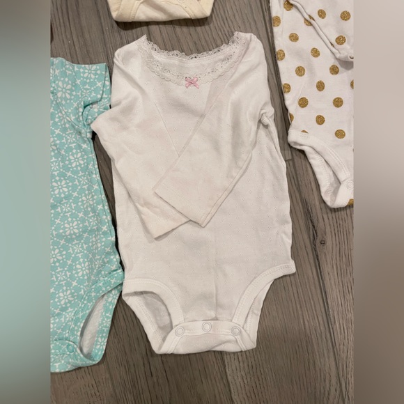 Bundle of 3 month Baby Girl Onsies - Picture 3 of 6